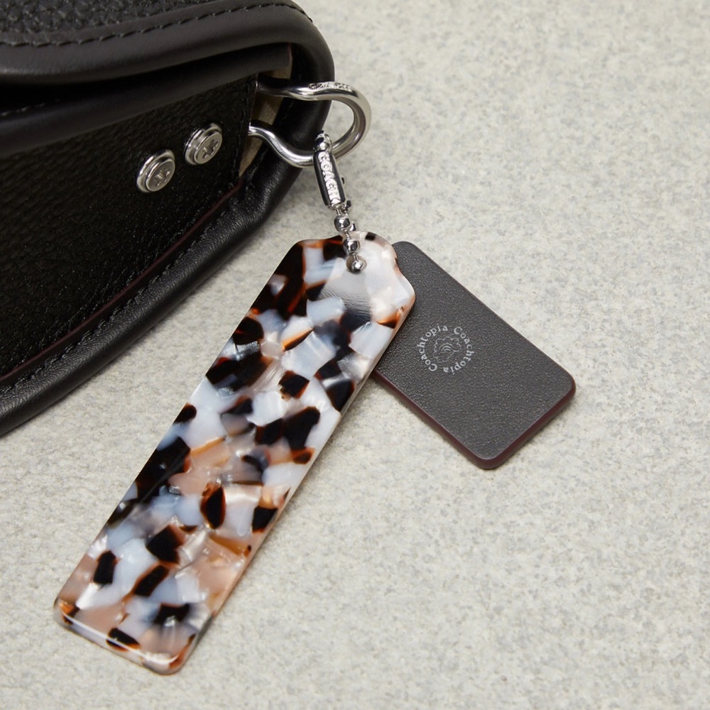 Coach Coachtopia Wavy Dinky Bag w Acrylic Chain & Strap Black Pebble Leather NWT - Picture 13 of 16
